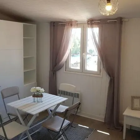 Appartement Studio Au Coeur Du Vieil *